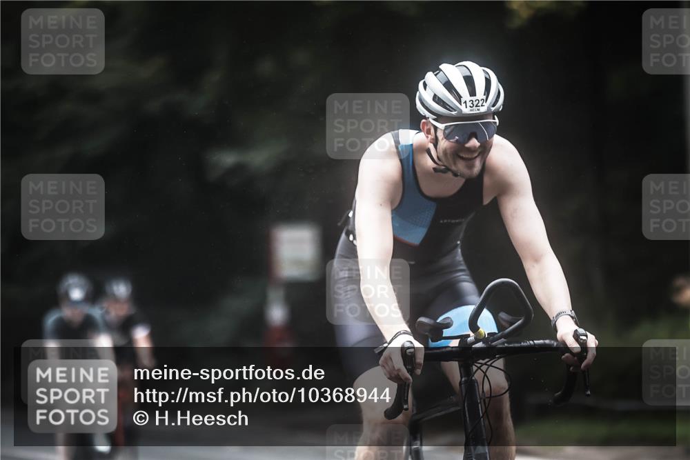 13.09.2026 - Stadtparktriathlon H.Heesch http://msf.ph/oto/10368944 13.09.2026 13:20:38 Radfahren 1293, 1322, 1323, 1333, 1401, 1430, 1505 meine-sportfotos.de