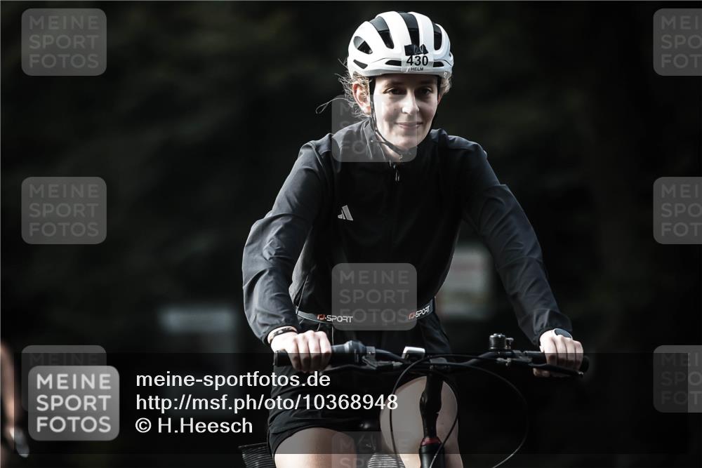13.09.2026 - Stadtparktriathlon H.Heesch http://msf.ph/oto/10368948 13.09.2026 10:47:06 Radfahren 430, 473, 520, 572 meine-sportfotos.de