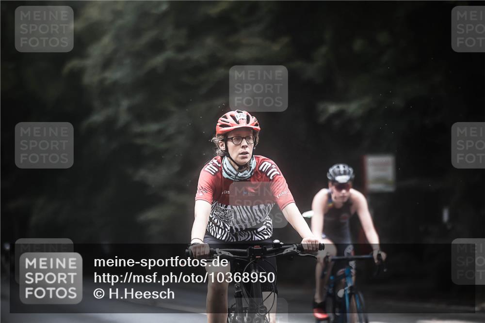 13.09.2026 - Stadtparktriathlon H.Heesch http://msf.ph/oto/10368950 13.09.2026 13:20:39 Radfahren 1293, 1322, 1323, 1333, 1401, 1430, 1505 meine-sportfotos.de
