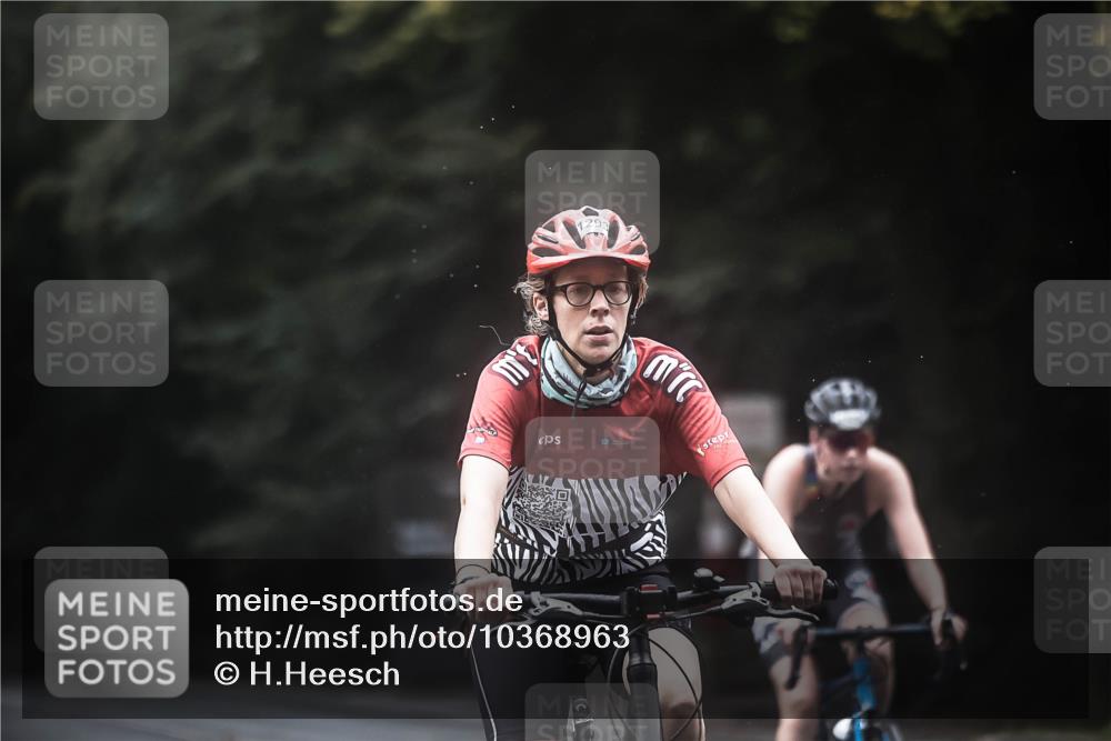 13.09.2026 - Stadtparktriathlon H.Heesch http://msf.ph/oto/10368963 13.09.2026 13:20:39 Radfahren 1293, 1322, 1323, 1333, 1401, 1430, 1505 meine-sportfotos.de