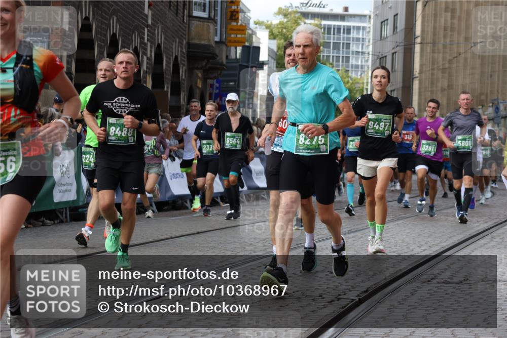 13.09.2026 - 21. swb-Marathon Bremen Strokosch-Dieckow http://msf.ph/oto/10368967 13.09.2026 13:36:05 Ziel 156, 318, 532, 607, 3056, 3087, 3226, 3485, 3704, 3780, 3857, 4048, 5071, 5157, 5308, 5381, 5467, 5468, 5584, 5586, 6465, 6466, 6644, 6649, 6724, 7036, 7235, 7385, 7597, 7675, 7691, 7700, 8335, 8705, 8816, 9784, 9862, 9892, 9912, 13121, 13213, 1072, 2339, 2931, 2949, 3224, 3291, 3591, 4643, 4989, 5259, 5800, 6642, 6778, 7379, 7865, 8275, 8488, 8511, 8731, 8941, 9026, 9076, 9226, 9497, 9564, 13038, 13238 meine-sportfotos.de