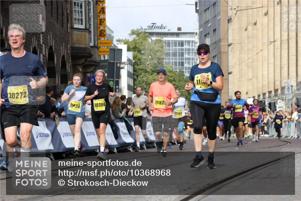 13.09.2026 - 21. swb-Marathon Bremen Strokosch-Dieckow http://msf.ph/oto/10368968 13.09.2026 11:00:45 Ziel 10144, 10369, 10677, 10801, 10810, 11016, 11045, 11126, 11129, 11547, 11623, 11769, 12018, 12105, 12106, 12190, 12291, 12394, 12530, 12531, 10093, 10367, 10368, 10428, 10753, 10857, 11055, 11247, 11359, 11540, 11728, 11804, 11819, 12006, 12116, 12397, 12428 meine-sportfotos.de