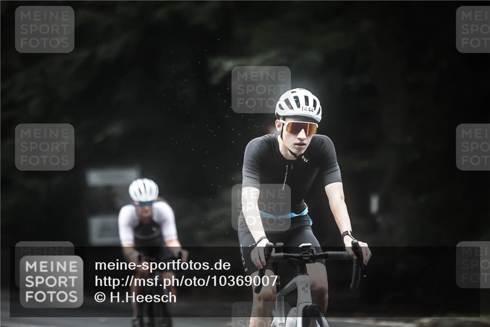 13.09.2026 - Stadtparktriathlon H.Heesch http://msf.ph/oto/10369007 13.09.2026 13:20:48 Radfahren 1346, 1377, 1420, 1433, 1444 meine-sportfotos.de