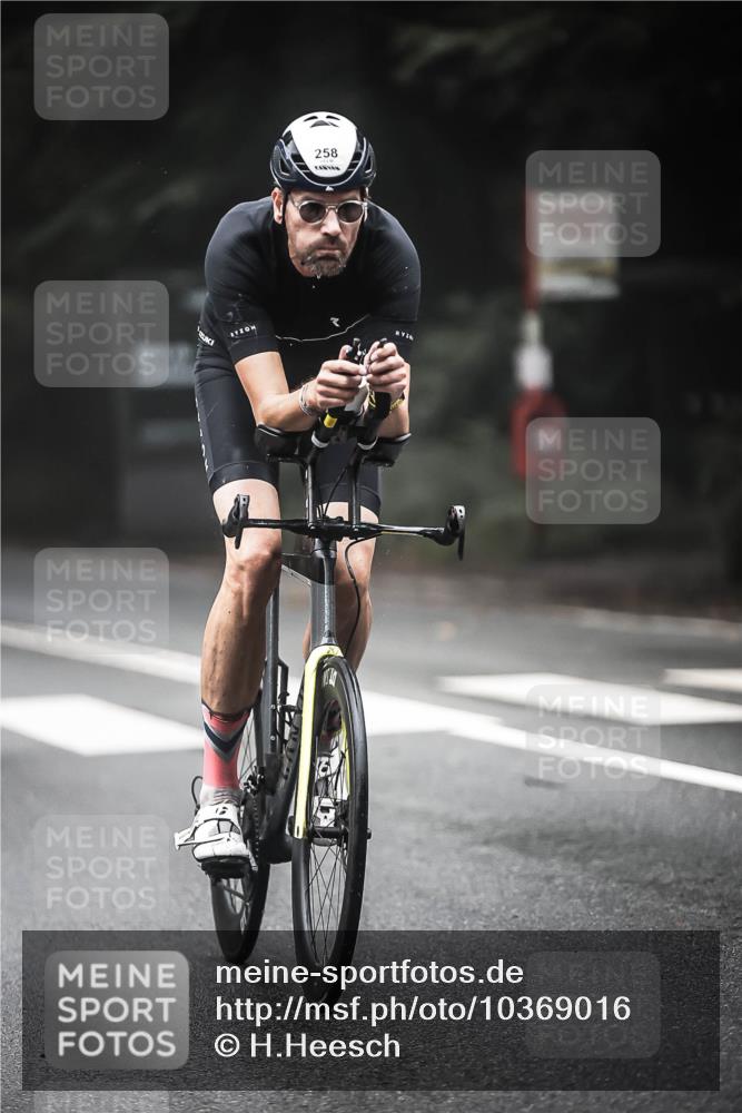 13.09.2026 - Stadtparktriathlon H.Heesch http://msf.ph/oto/10369016 13.09.2026 10:18:25 Radfahren 212, 251, 258, 261, 276, 279, 359, 389 meine-sportfotos.de