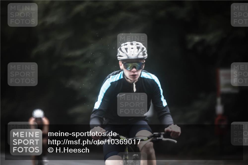 13.09.2026 - Stadtparktriathlon H.Heesch http://msf.ph/oto/10369017 13.09.2026 13:20:49 Radfahren 1346, 1377, 1420, 1433, 1436, 1444 meine-sportfotos.de