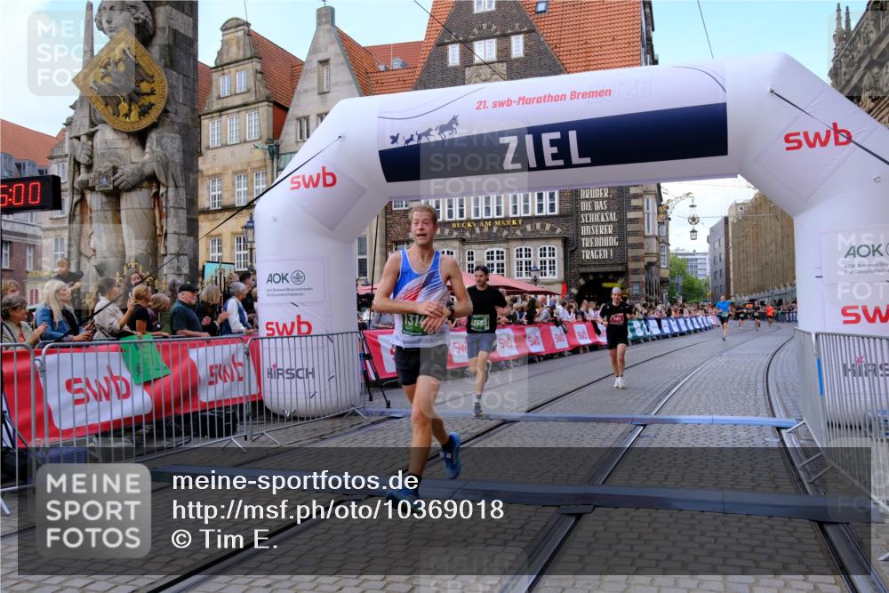 13.09.2026 - 21. swb-Marathon Bremen Tim E. http://msf.ph/oto/10369018 13.09.2026 13:06:49 Ziel 508, 788, 1770, 1921, 2832, 3910, 4777, 7590, 8621, 13148 meine-sportfotos.de