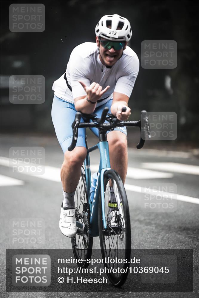 13.09.2026 - Stadtparktriathlon H.Heesch http://msf.ph/oto/10369045 13.09.2026 10:18:26 Radfahren 212, 251, 258, 261, 276, 279, 359, 389 meine-sportfotos.de