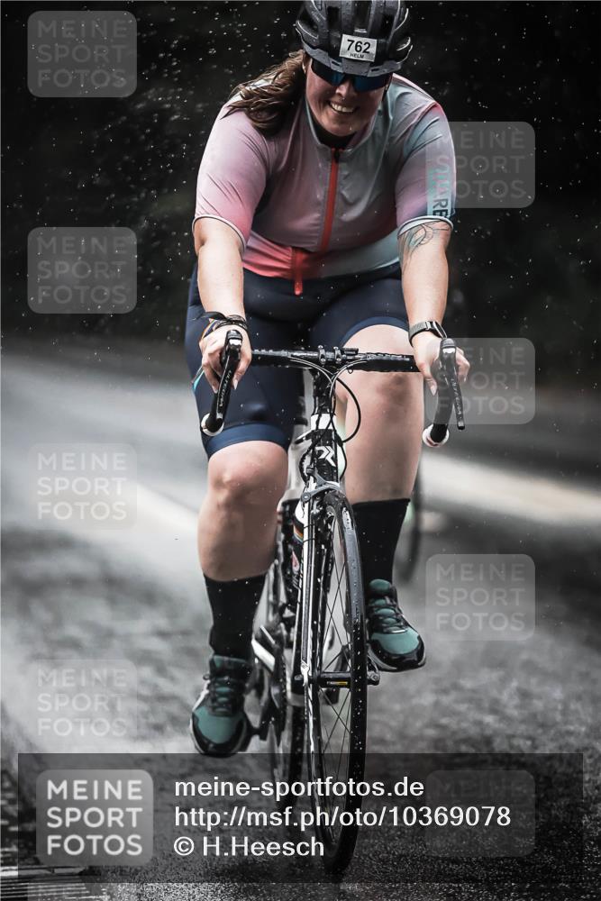 13.09.2026 - Stadtparktriathlon H.Heesch http://msf.ph/oto/10369078 13.09.2026 12:04:13 Radfahren 762, 916, 972, 1004, 1048 meine-sportfotos.de