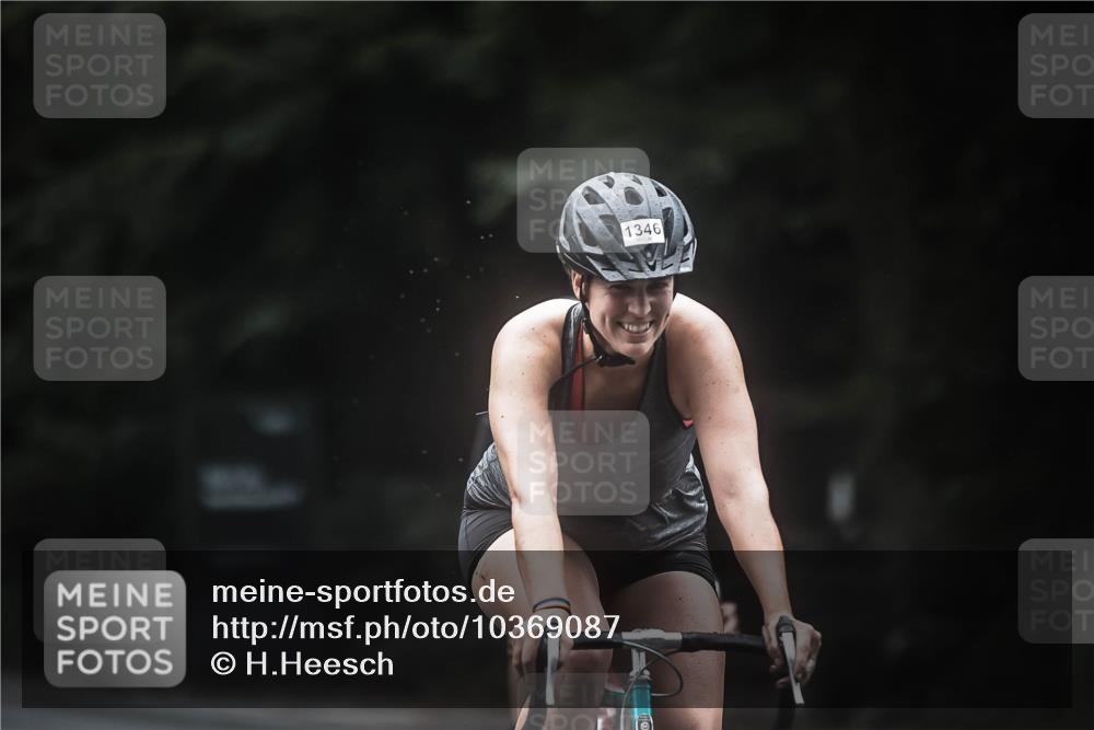 13.09.2026 - Stadtparktriathlon H.Heesch http://msf.ph/oto/10369087 13.09.2026 13:20:55 Radfahren 1218, 1220, 1346, 1377, 1378, 1433, 1436 meine-sportfotos.de