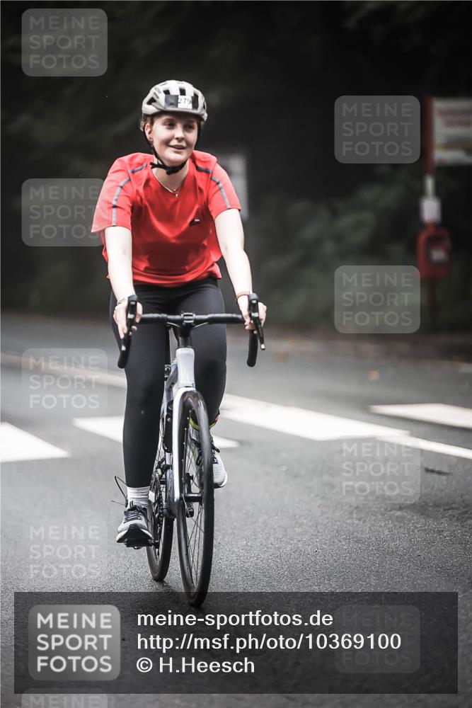 13.09.2026 - Stadtparktriathlon H.Heesch http://msf.ph/oto/10369100 13.09.2026 10:18:28 Radfahren 212, 251, 258, 276, 279, 359, 389 meine-sportfotos.de