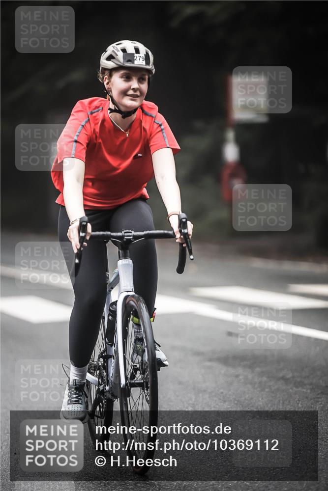 13.09.2026 - Stadtparktriathlon H.Heesch http://msf.ph/oto/10369112 13.09.2026 10:18:29 Radfahren 212, 251, 258, 276, 279, 359, 389 meine-sportfotos.de