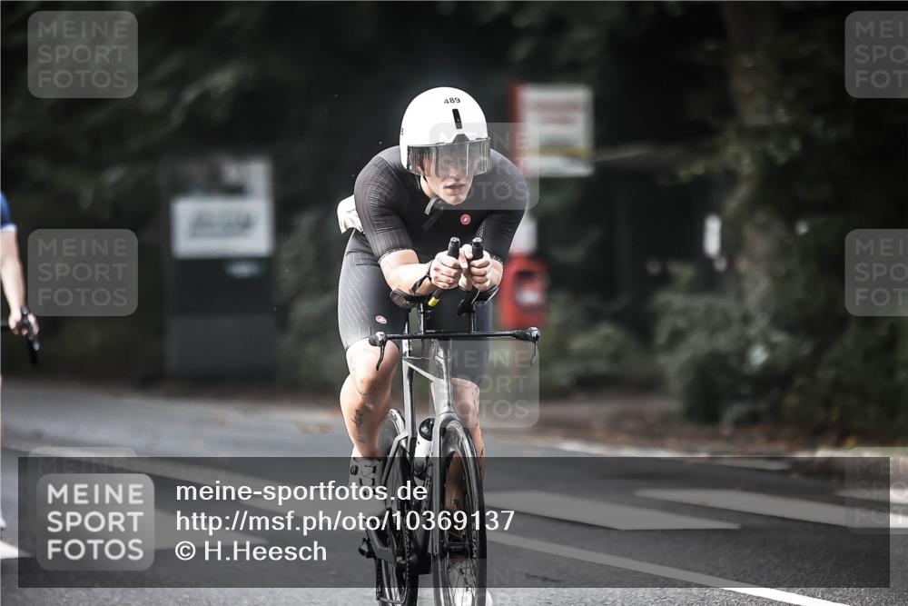 13.09.2026 - Stadtparktriathlon H.Heesch http://msf.ph/oto/10369137 13.09.2026 10:47:37 Radfahren 415, 470, 489, 493, 498, 506, 561 meine-sportfotos.de