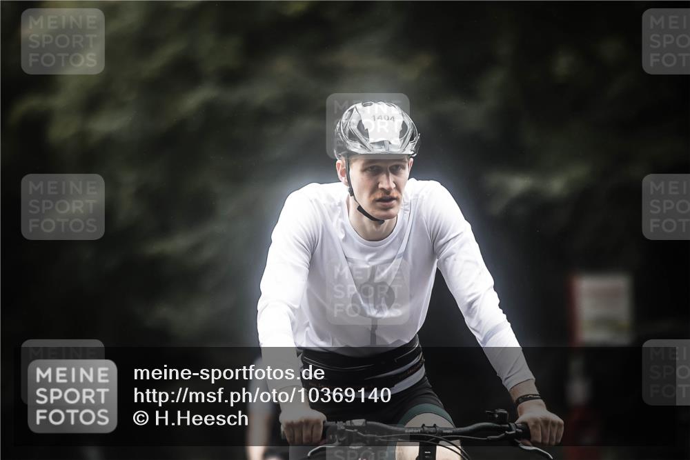 13.09.2026 - Stadtparktriathlon H.Heesch http://msf.ph/oto/10369140 13.09.2026 13:21:02 Radfahren 1218, 1220, 1369, 1378, 1402, 1404 meine-sportfotos.de