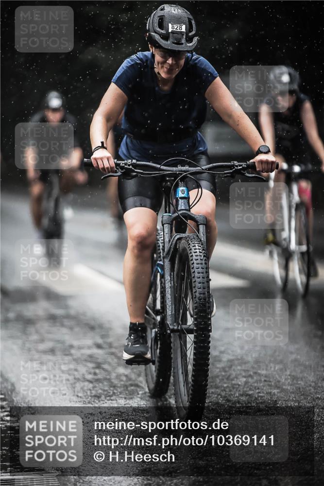 13.09.2026 - Stadtparktriathlon H.Heesch http://msf.ph/oto/10369141 13.09.2026 12:04:23 Radfahren 763, 785, 828, 857, 923, 964, 1036 meine-sportfotos.de
