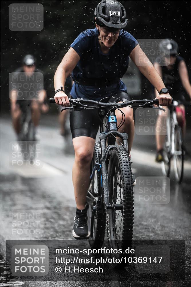 13.09.2026 - Stadtparktriathlon H.Heesch http://msf.ph/oto/10369147 13.09.2026 12:04:23 Radfahren 763, 785, 828, 857, 923, 964, 1036 meine-sportfotos.de