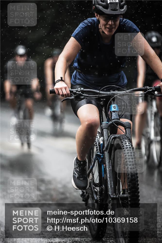 13.09.2026 - Stadtparktriathlon H.Heesch http://msf.ph/oto/10369158 13.09.2026 12:04:23 Radfahren 763, 785, 828, 857, 923, 964, 1036 meine-sportfotos.de