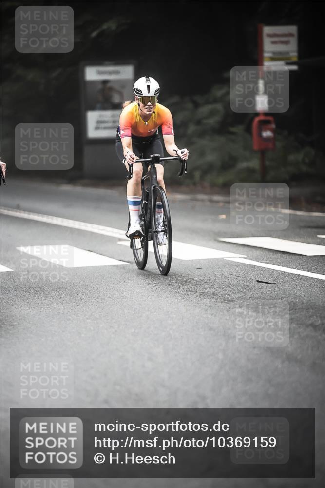 13.09.2026 - Stadtparktriathlon H.Heesch http://msf.ph/oto/10369159 13.09.2026 10:18:31 Radfahren 212, 251, 279, 359, 389, 444 meine-sportfotos.de