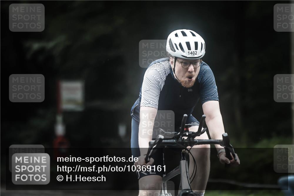 13.09.2026 - Stadtparktriathlon H.Heesch http://msf.ph/oto/10369161 13.09.2026 13:21:04 Radfahren 1218, 1220, 1369, 1378, 1402, 1404, 1506 meine-sportfotos.de