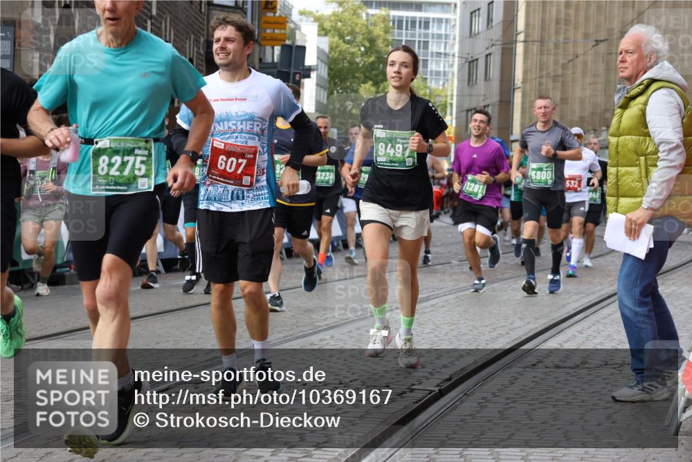 13.09.2026 - 21. swb-Marathon Bremen Strokosch-Dieckow http://msf.ph/oto/10369167 13.09.2026 13:36:06 Ziel 156, 318, 532, 607, 2565, 3056, 3087, 3226, 3485, 3704, 3780, 3857, 4048, 5026, 5071, 5157, 5308, 5381, 5467, 5468, 5584, 5586, 6159, 6465, 6466, 6644, 6649, 6724, 7036, 7235, 7385, 7597, 7675, 7691, 7700, 8145, 8335, 8705, 8816, 9784, 9862, 9892, 9912, 13121, 13213, 1072, 2339, 2931, 2949, 3224, 3291, 3591, 4643, 4989, 5259, 5800, 6642, 6778, 7379, 7865, 8488, 8511, 8731, 8941, 9026, 9076, 9226, 9497, 9564, 13038, 13238 meine-sportfotos.de