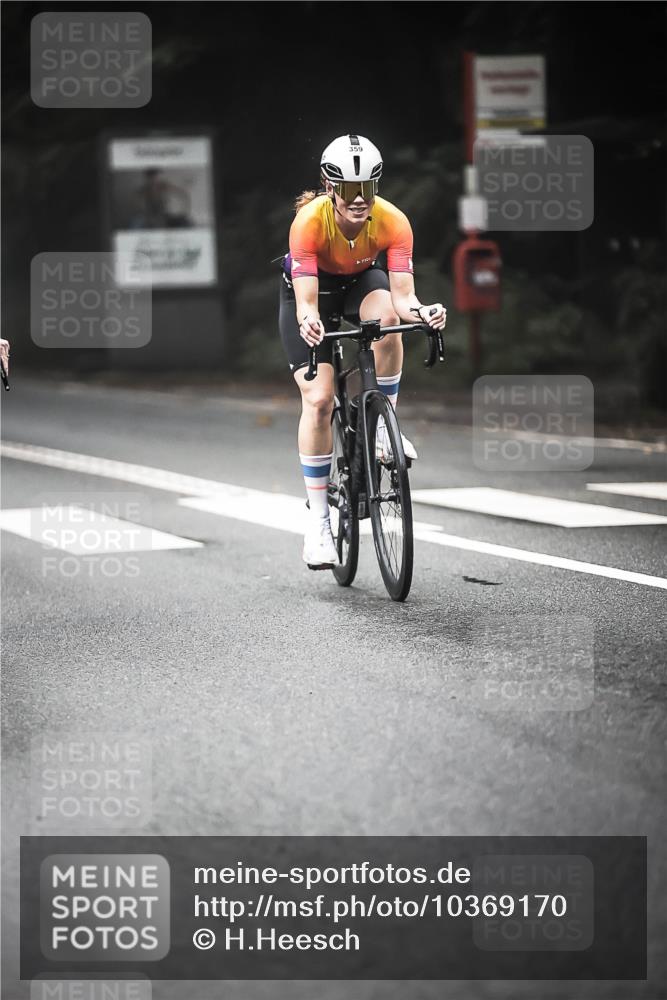 13.09.2026 - Stadtparktriathlon H.Heesch http://msf.ph/oto/10369170 13.09.2026 10:18:31 Radfahren 212, 251, 279, 359, 389, 444 meine-sportfotos.de