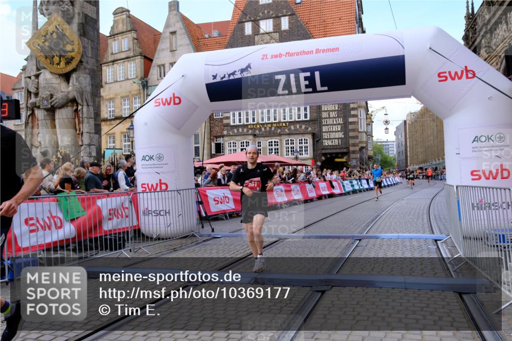 13.09.2026 - 21. swb-Marathon Bremen Tim E. http://msf.ph/oto/10369177 13.09.2026 13:06:51 Ziel 508, 788, 1770, 1921, 2832, 3910, 4777, 5238, 6951, 7590, 8621, 13148 meine-sportfotos.de