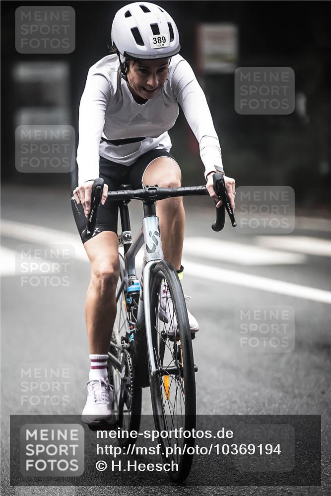 13.09.2026 - Stadtparktriathlon H.Heesch http://msf.ph/oto/10369194 13.09.2026 10:18:32 Radfahren 251, 279, 359, 389, 444 meine-sportfotos.de