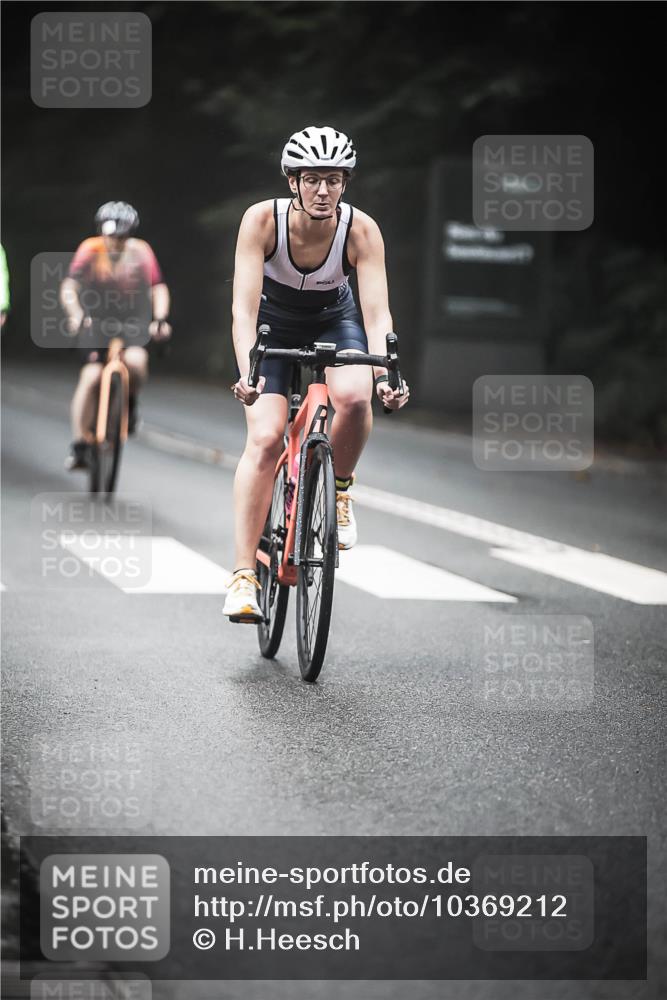 13.09.2026 - Stadtparktriathlon H.Heesch http://msf.ph/oto/10369212 13.09.2026 10:18:37 Radfahren 233, 333, 359, 389, 405, 444 meine-sportfotos.de