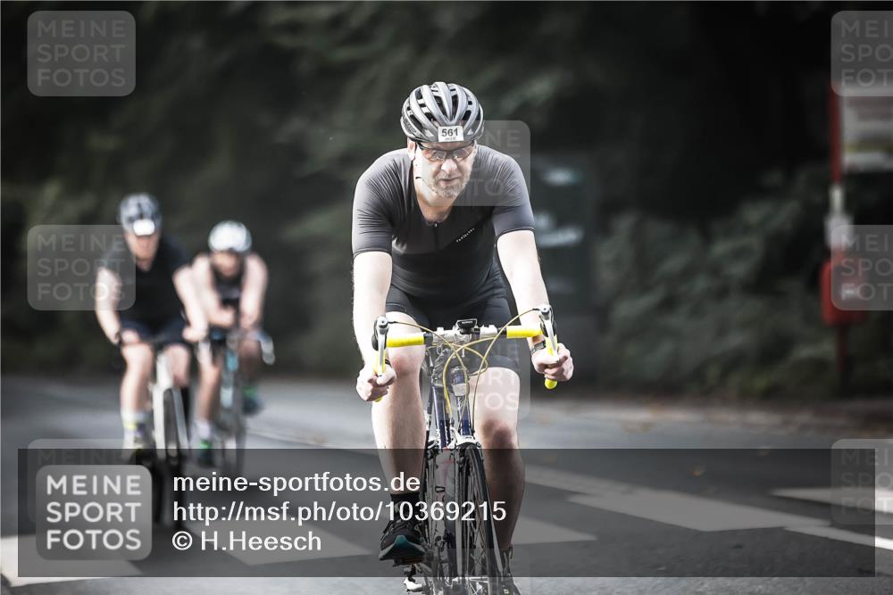 13.09.2026 - Stadtparktriathlon H.Heesch http://msf.ph/oto/10369215 13.09.2026 10:47:41 Radfahren 415, 470, 489, 493, 498, 506, 561 meine-sportfotos.de