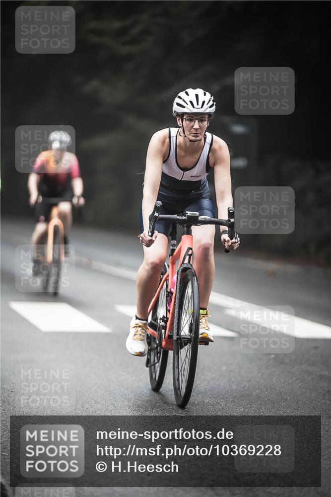 13.09.2026 - Stadtparktriathlon H.Heesch http://msf.ph/oto/10369228 13.09.2026 10:18:37 Radfahren 233, 333, 359, 389, 405, 444 meine-sportfotos.de