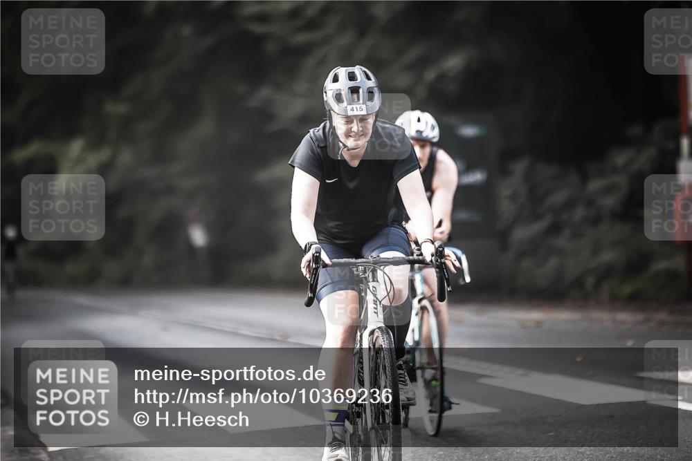 13.09.2026 - Stadtparktriathlon H.Heesch http://msf.ph/oto/10369236 13.09.2026 10:47:42 Radfahren 415, 470, 489, 493, 498, 506, 561 meine-sportfotos.de