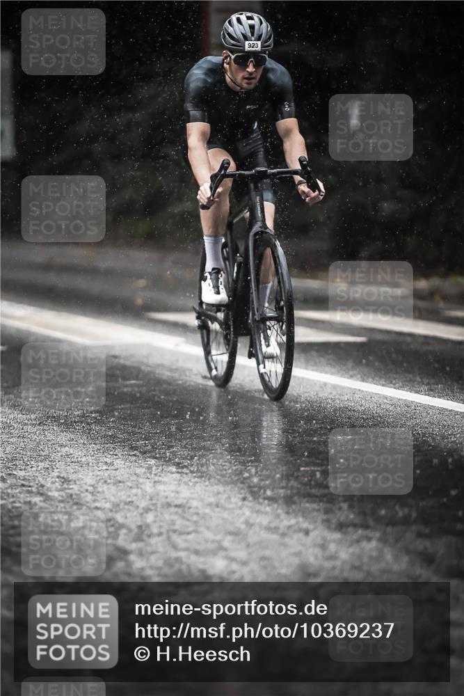 13.09.2026 - Stadtparktriathlon H.Heesch http://msf.ph/oto/10369237 13.09.2026 12:04:27 Radfahren 763, 785, 828, 857, 923, 953, 962, 964, 1036, 1047 meine-sportfotos.de