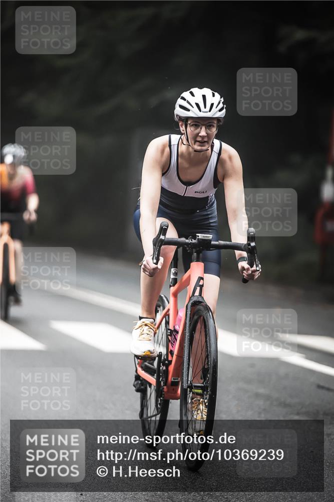 13.09.2026 - Stadtparktriathlon H.Heesch http://msf.ph/oto/10369239 13.09.2026 10:18:37 Radfahren 233, 333, 359, 389, 405, 444 meine-sportfotos.de