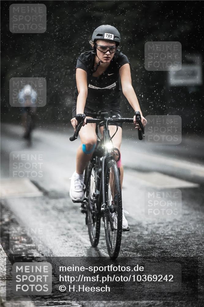 13.09.2026 - Stadtparktriathlon H.Heesch http://msf.ph/oto/10369242 13.09.2026 12:04:27 Radfahren 763, 785, 828, 857, 923, 953, 962, 964, 1036, 1047 meine-sportfotos.de