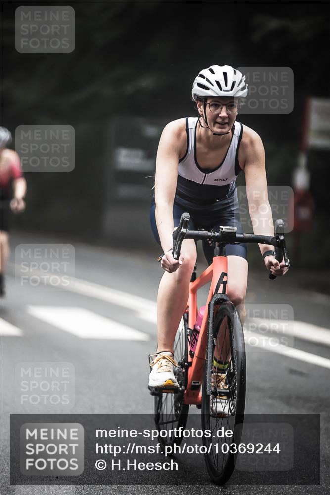 13.09.2026 - Stadtparktriathlon H.Heesch http://msf.ph/oto/10369244 13.09.2026 10:18:37 Radfahren 233, 333, 359, 389, 405, 444 meine-sportfotos.de