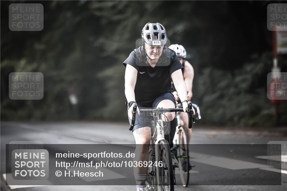 13.09.2026 - Stadtparktriathlon H.Heesch http://msf.ph/oto/10369246 13.09.2026 10:47:43 Radfahren 415, 470, 493, 498, 506, 561 meine-sportfotos.de