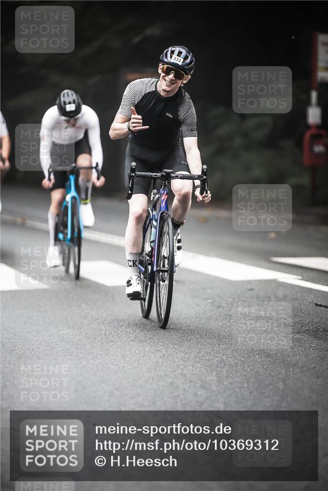 13.09.2026 - Stadtparktriathlon H.Heesch http://msf.ph/oto/10369312 13.09.2026 10:18:43 Radfahren 213, 233, 243, 300, 333, 368, 405, 412, 444 meine-sportfotos.de