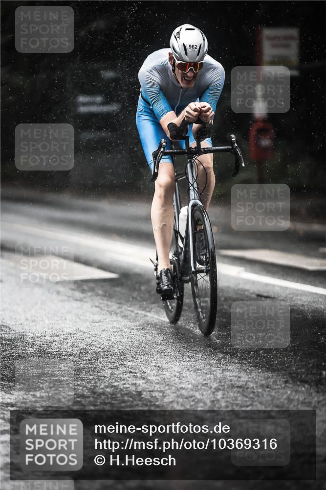 13.09.2026 - Stadtparktriathlon H.Heesch http://msf.ph/oto/10369316 13.09.2026 12:04:31 Radfahren 785, 842, 923, 953, 962, 964, 1047 meine-sportfotos.de