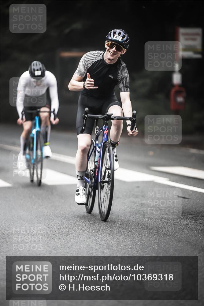 13.09.2026 - Stadtparktriathlon H.Heesch http://msf.ph/oto/10369318 13.09.2026 10:18:43 Radfahren 213, 233, 243, 300, 333, 368, 405, 412, 444 meine-sportfotos.de