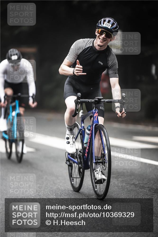 13.09.2026 - Stadtparktriathlon H.Heesch http://msf.ph/oto/10369329 13.09.2026 10:18:44 Radfahren 213, 233, 243, 300, 333, 368, 405, 412 meine-sportfotos.de