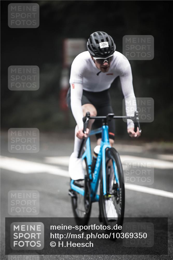 13.09.2026 - Stadtparktriathlon H.Heesch http://msf.ph/oto/10369350 13.09.2026 10:18:44 Radfahren 213, 233, 243, 300, 333, 368, 405, 412 meine-sportfotos.de