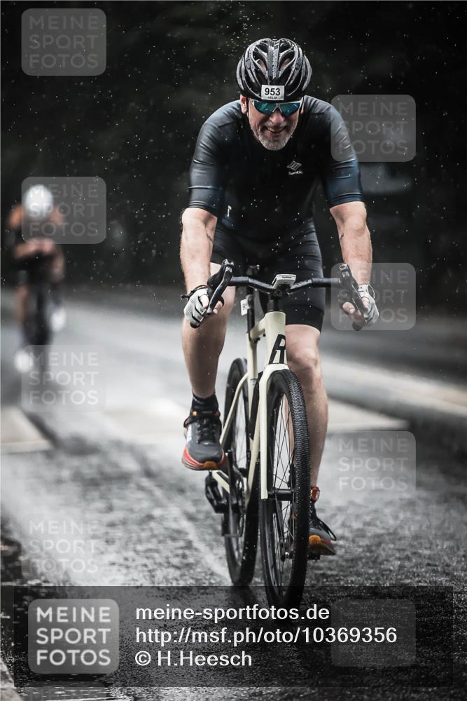 13.09.2026 - Stadtparktriathlon H.Heesch http://msf.ph/oto/10369356 13.09.2026 12:04:33 Radfahren 785, 842, 953, 962, 1047 meine-sportfotos.de
