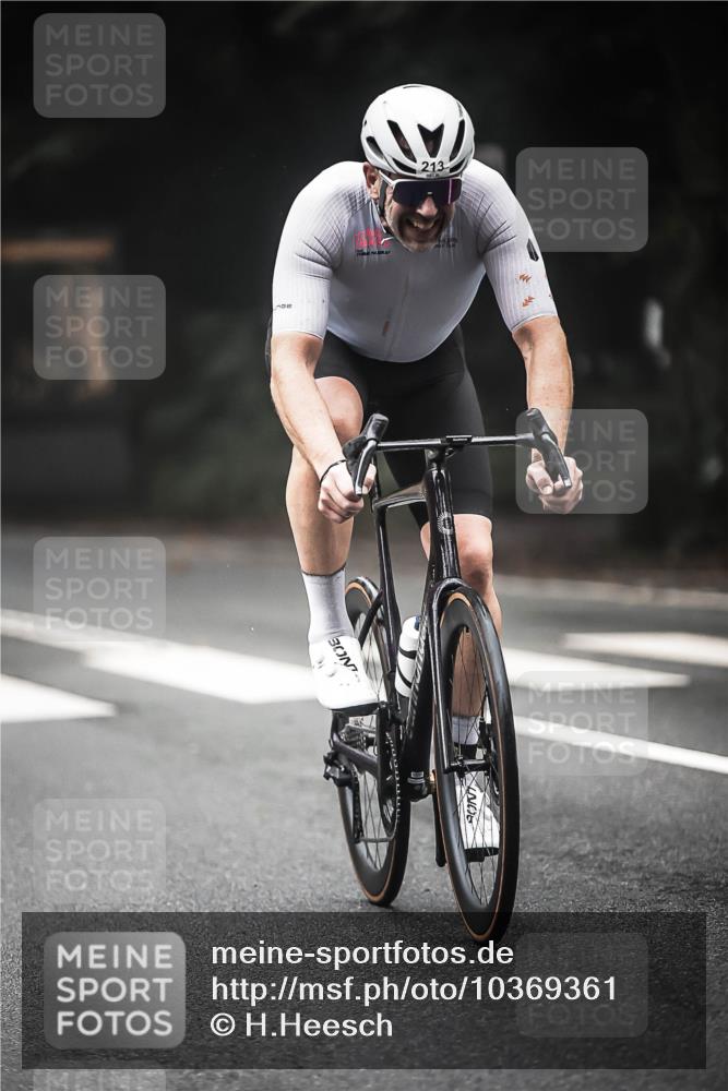13.09.2026 - Stadtparktriathlon H.Heesch http://msf.ph/oto/10369361 13.09.2026 10:18:45 Radfahren 213, 233, 243, 300, 330, 333, 368, 405, 412 meine-sportfotos.de