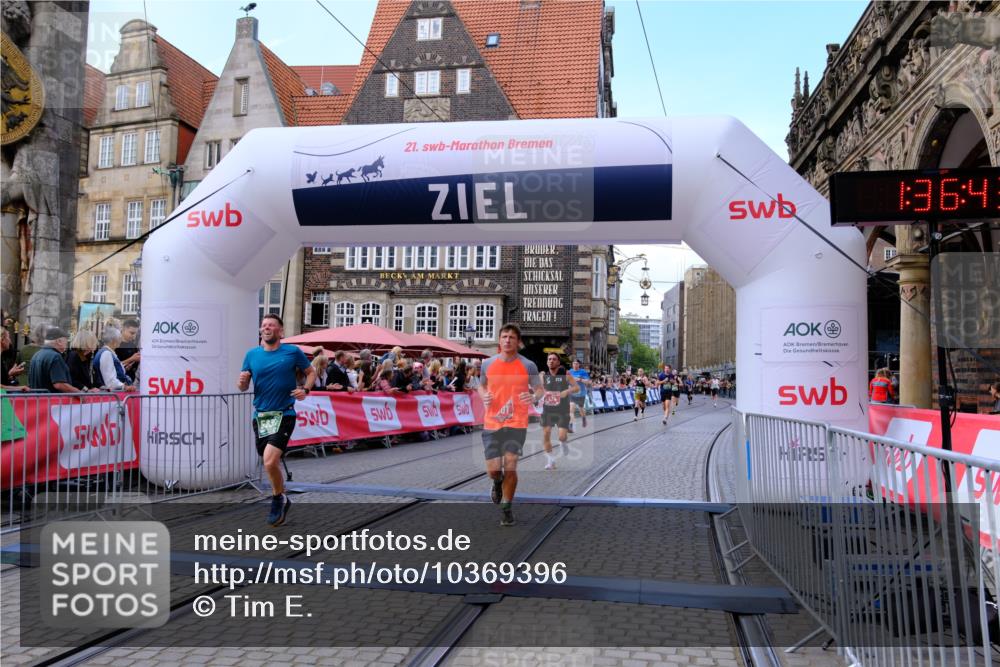 13.09.2026 - 21. swb-Marathon Bremen Tim E. http://msf.ph/oto/10369396 13.09.2026 13:07:05 Ziel 508, 521, 749, 788, 1009, 3127, 3910, 4574, 5238, 6784, 6951, 8580, 8888 meine-sportfotos.de