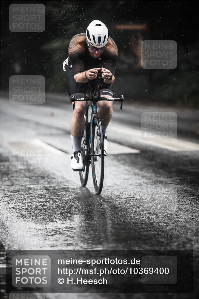 13.09.2026 - Stadtparktriathlon H.Heesch http://msf.ph/oto/10369400 13.09.2026 12:04:35 Radfahren 842, 924, 953, 962, 1047 meine-sportfotos.de