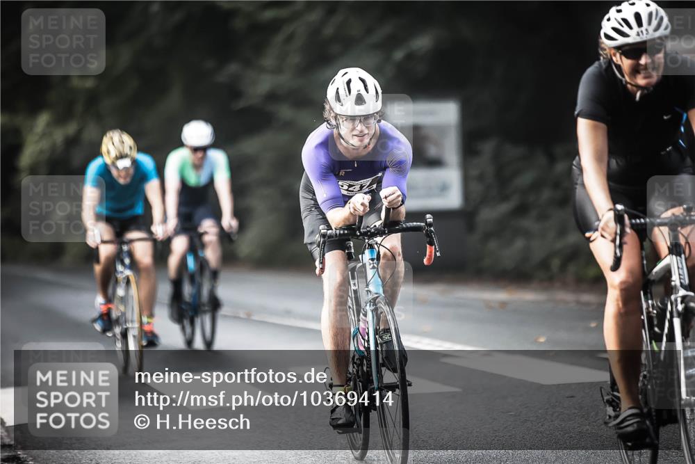 13.09.2026 - Stadtparktriathlon H.Heesch http://msf.ph/oto/10369414 13.09.2026 10:48:01 Radfahren 378, 413, 522, 546, 547 meine-sportfotos.de