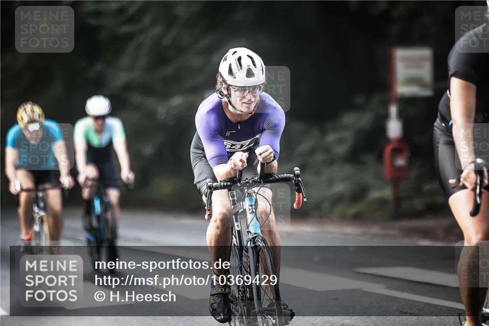 13.09.2026 - Stadtparktriathlon H.Heesch http://msf.ph/oto/10369429 13.09.2026 10:48:02 Radfahren 400, 413, 471, 522, 546, 547 meine-sportfotos.de