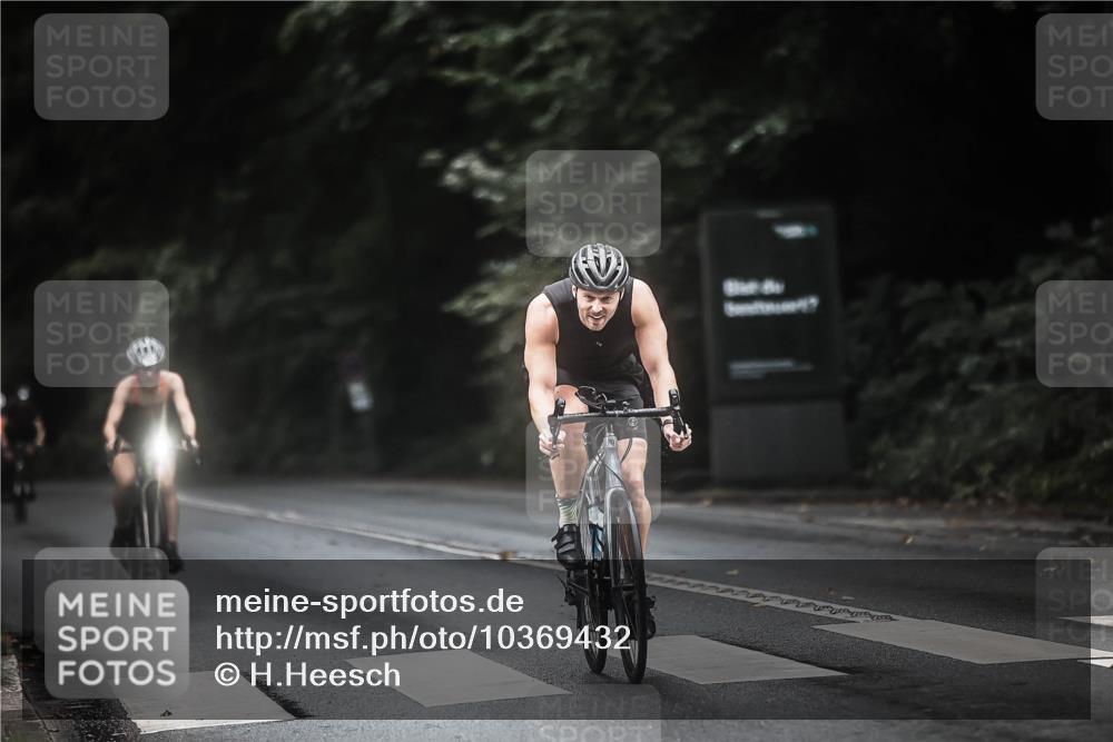 13.09.2026 - Stadtparktriathlon H.Heesch http://msf.ph/oto/10369432 13.09.2026 13:21:48 Radfahren 1385, 1406, 1453 meine-sportfotos.de