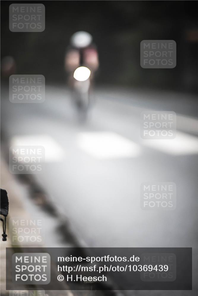 13.09.2026 - Stadtparktriathlon H.Heesch http://msf.ph/oto/10369439 13.09.2026 10:18:49 Radfahren 213, 243, 300, 330, 333, 368, 412 meine-sportfotos.de