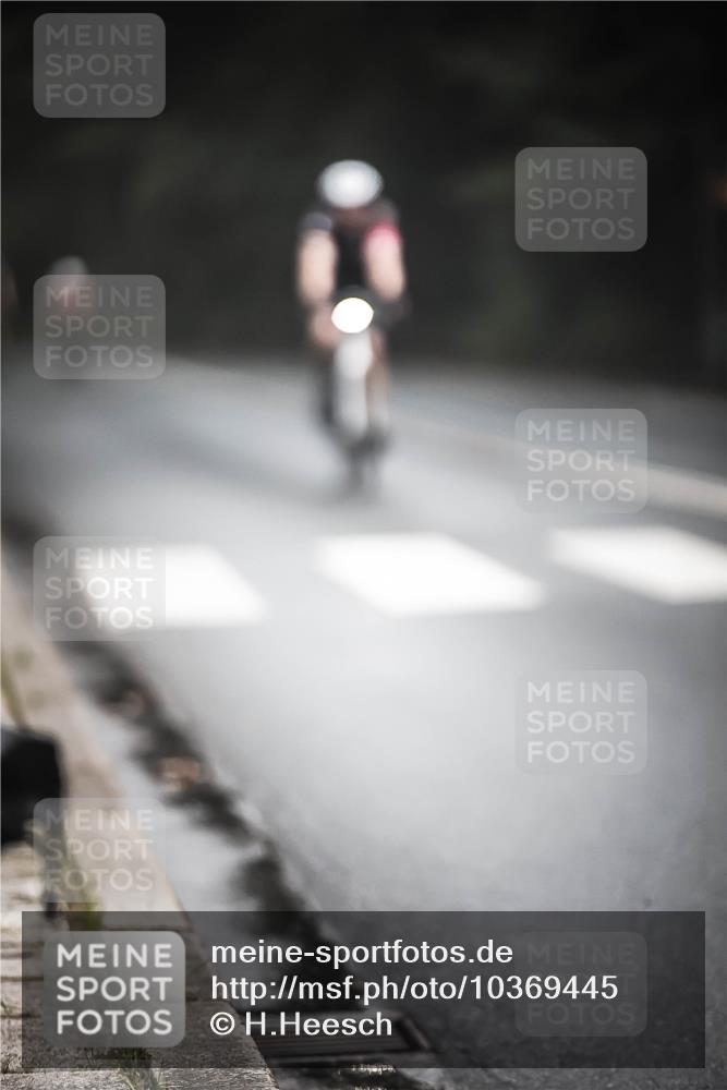 13.09.2026 - Stadtparktriathlon H.Heesch http://msf.ph/oto/10369445 13.09.2026 10:18:49 Radfahren 213, 243, 300, 330, 333, 368, 412 meine-sportfotos.de