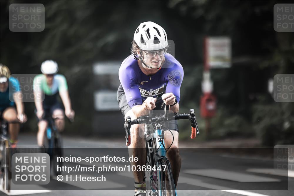 13.09.2026 - Stadtparktriathlon H.Heesch http://msf.ph/oto/10369447 13.09.2026 10:48:02 Radfahren 400, 413, 471, 522, 546, 547 meine-sportfotos.de